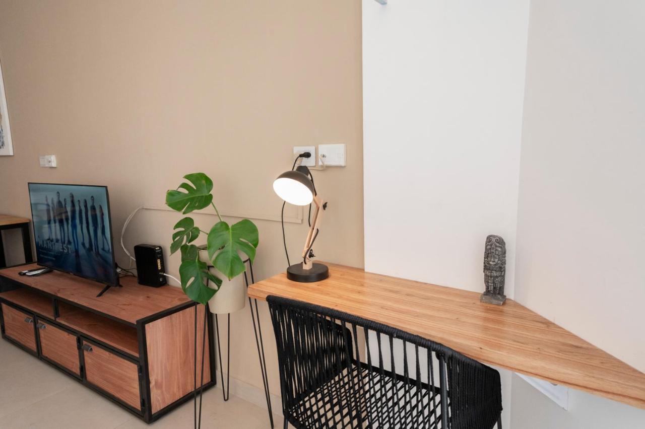 Appartamento Ex 11g! Piso Alto Con Pileta, Centro Ba, 3pax *